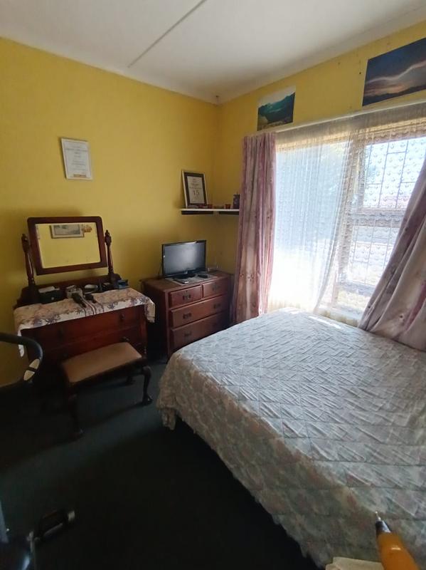 3 Bedroom Property for Sale in Heiderand Western Cape